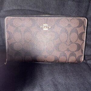 Double Zip Travel Organizer In Signature Canvas